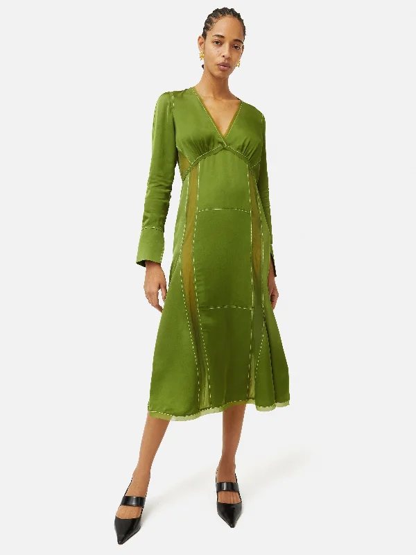 Midi dresses with mesh inserts for a trendy and breathable option Contrast Stitch Viscose Dress | Green Midi dresses with mesh inserts for a trendy and breathable option Contrast Stitch Viscose Dress | Green