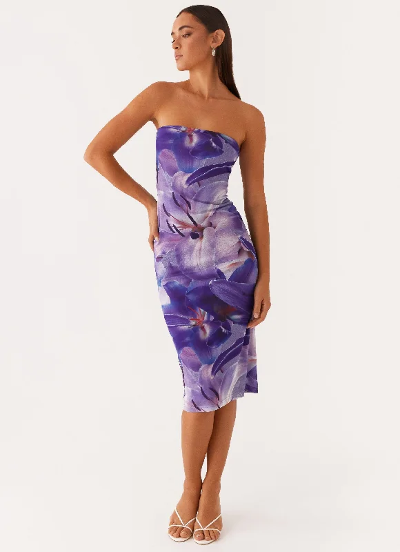 Midi dresses with satin - finish fabrics for a luxurious feel Ozelia Tube Midi Dress - Purple White Lilly Midi dresses with satin - finish fabrics for a luxurious feel Ozelia Tube Midi Dress - Purple White Lilly