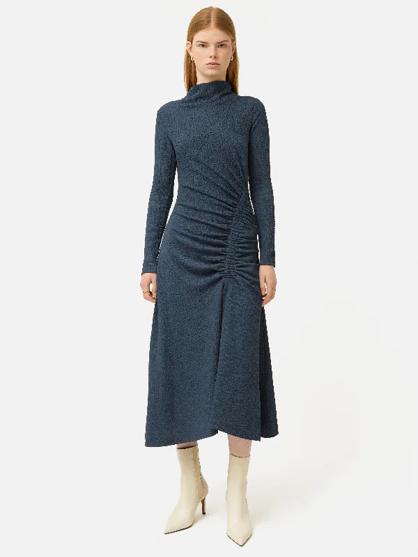 Midi dresses with pleated skirts for a timeless and elegant appeal Crinkle Ruched Jersey Dress | Blue Midi dresses with pleated skirts for a timeless and elegant appeal Crinkle Ruched Jersey Dress | Blue