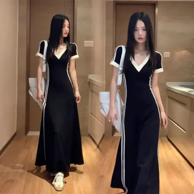 Everyday Dress with Kimono - style Sleeves for an Exotic Look​ Endearing Charmin V-Neck Color-Blocking Maxi Dress