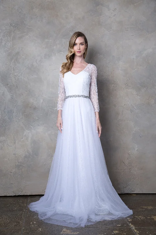 Maternity dress for a baby's first visit to the planetarium Long 3/4 Sleeve Bridal Gown Wedding Dress Maternity dress for a baby's first visit to the planetarium Long 3/4 Sleeve Bridal Gown Wedding Dress
