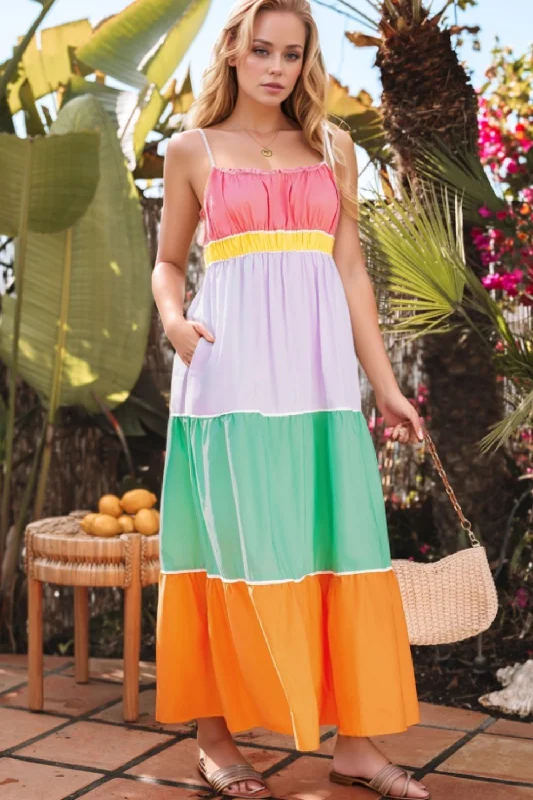 Comfortable Everyday Dress for Plus - size Women Color Block Flowy Tiered Maxi Dress with Pockets Comfortable Everyday Dress for Plus - size Women Color Block Flowy Tiered Maxi Dress with Pockets