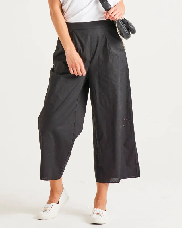 Women's Tight Trousers with Rhinestone Embellishments in Silver for a Sparkly LookBetty Basics Leni Pant Black Women's Tight Trousers with Rhinestone Embellishments in Silver for a Sparkly LookBetty Basics Leni Pant Black