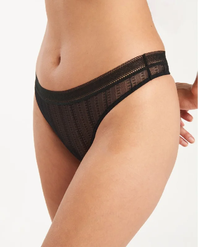 padded women lingerie cups for added volumeIzzy Thong