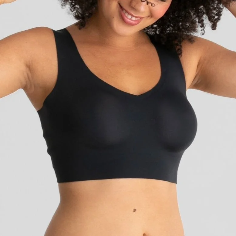 cheeky panty women bra and panty sets for a flirty styleEvelyn & Bobbie Defy Black Wireless Bra cheeky panty women bra and panty sets for a flirty styleEvelyn & Bobbie Defy Black Wireless Bra