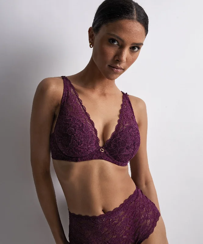 modern women lingerie trends for the fashion - forwardRosessence Berry Plunge Bra