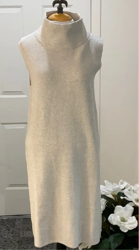 Floral - Printed Women's Knit Blouses in a Dainty PatternBurgess Lather/Gray Mock Neck Sleeveless Sweater Dress Floral - Printed Women's Knit Blouses in a Dainty PatternBurgess Lather/Gray Mock Neck Sleeveless Sweater Dress