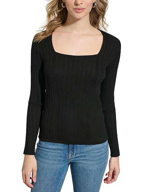 Striped Women's Knit Pullovers in a Classic PatternWomens Knit Ribbed Pullover Sweater Striped Women's Knit Pullovers in a Classic PatternWomens Knit Ribbed Pullover Sweater