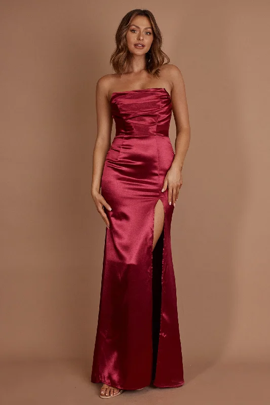 Printed Abstract Women Dress for a Modern and Artistic AppealKalisa Strapless Thigh Split Maxi Dress Burgundy
