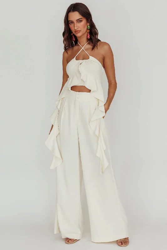 Ruffled Women Dress with Multiple Layers for a Playful and Girly StyleSongbird Halterneck Ruffle Cami Top Ruffled Women Dress with Multiple Layers for a Playful and Girly StyleSongbird Halterneck Ruffle Cami Top