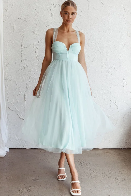 Pleated Women Dress with a Timeless and Elegant TextureSurreal Lace-Up Back Tulle Midi Dress Mint Pleated Women Dress with a Timeless and Elegant TextureSurreal Lace-Up Back Tulle Midi Dress Mint