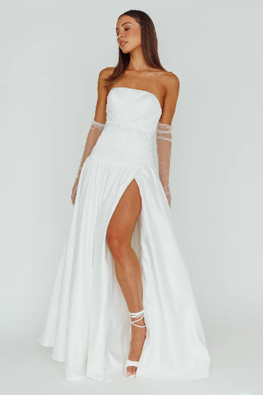 Little Black Women Dress with Sequins for a Glamorous Night OutVerily Diamante Drop Waist Maxi Dress White Little Black Women Dress with Sequins for a Glamorous Night OutVerily Diamante Drop Waist Maxi Dress White