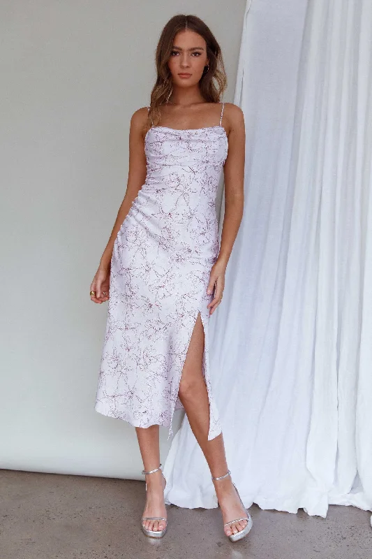 Printed Abstract Women Dress for a Modern and Artistic AppealWell Versed Pleated Bust Front Split Dress Flowers Lavender Printed Abstract Women Dress for a Modern and Artistic AppealWell Versed Pleated Bust Front Split Dress Flowers Lavender
