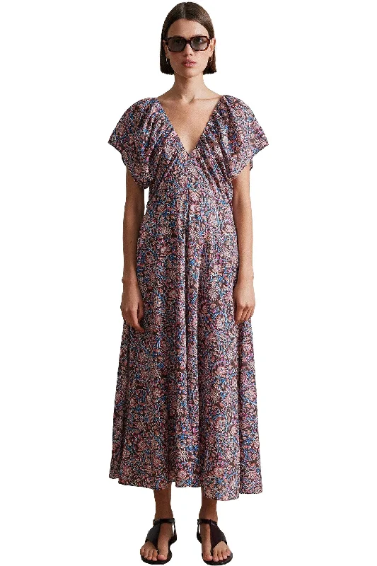 Empire Waist Women Dress to Accentuate the Bust and Conceal the Waist Empire Waist Women Dress to Accentuate the Bust and Conceal the Waist Apiece Apart Monet Ruched Maxi in Bella Floral Empire Waist Women Dress to Accentuate the Bust and Conceal the Waist Empire Waist Women Dress to Accentuate the Bust and Conceal the Waist Apiece Apart Monet Ruched Maxi in Bella Floral