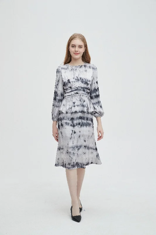 Printed Abstract Women Dress for a Modern and Artistic Appeal Printed Abstract Women Dress for a Modern and Artistic Appeal SOLEIL DRESS - TIE DYE PRINT Printed Abstract Women Dress for a Modern and Artistic Appeal Printed Abstract Women Dress for a Modern and Artistic Appeal SOLEIL DRESS - TIE DYE PRINT