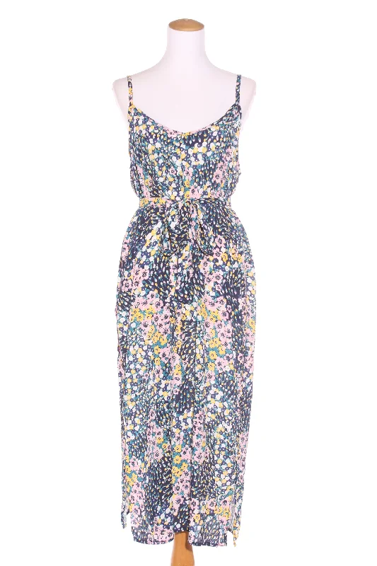 Backless Women Dress for a Sexy and Alluring Look at Evening Events Backless Women Dress for a Sexy and Alluring Look at Evening Events HARRÏE & SAM (NZ) Floral print midi dress! 16 Backless Women Dress for a Sexy and Alluring Look at Evening Events Backless Women Dress for a Sexy and Alluring Look at Evening Events HARRÏE & SAM (NZ) Floral print midi dress! 16