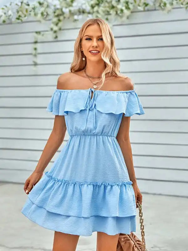 Long - Sleeve Women Dress in Velvet for a Luxurious Winter Look Long - Sleeve Women Dress in Velvet for a Luxurious Winter Look Solid Color Strapless Dress Long - Sleeve Women Dress in Velvet for a Luxurious Winter Look Long - Sleeve Women Dress in Velvet for a Luxurious Winter Look Solid Color Strapless Dress