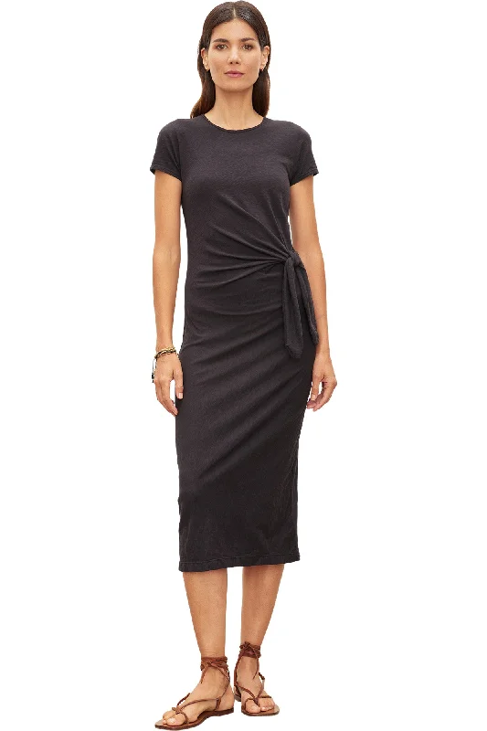 Strapless Women Dress with a Built - in Bra for Comfort and Support Strapless Women Dress with a Built - in Bra for Comfort and Support Velvet Darcy Knit Dress in Black Strapless Women Dress with a Built - in Bra for Comfort and Support Strapless Women Dress with a Built - in Bra for Comfort and Support Velvet Darcy Knit Dress in Black