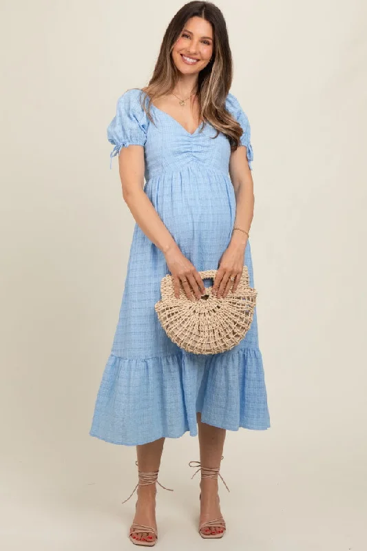 Midi dresses with animal prints for a bold and confident appearanceLight Blue Solid Sweet Heart Maternity Dress Midi dresses with animal prints for a bold and confident appearanceLight Blue Solid Sweet Heart Maternity Dress