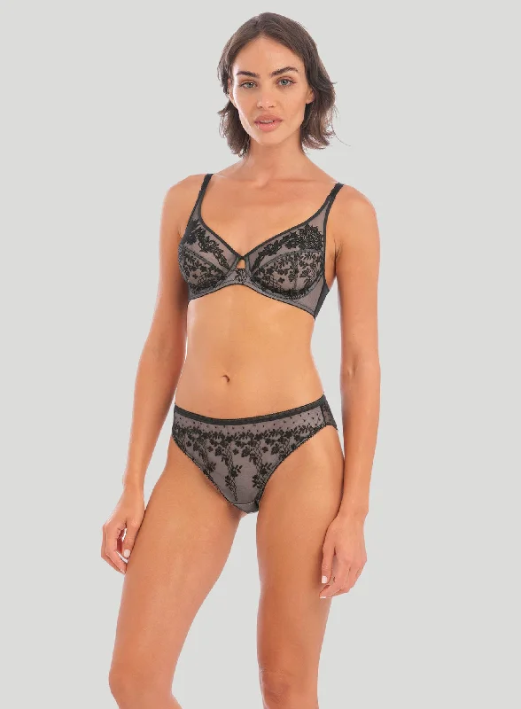 moisture wicking convertible brasWacoal: Lumiere Douce Underwire Bra Black