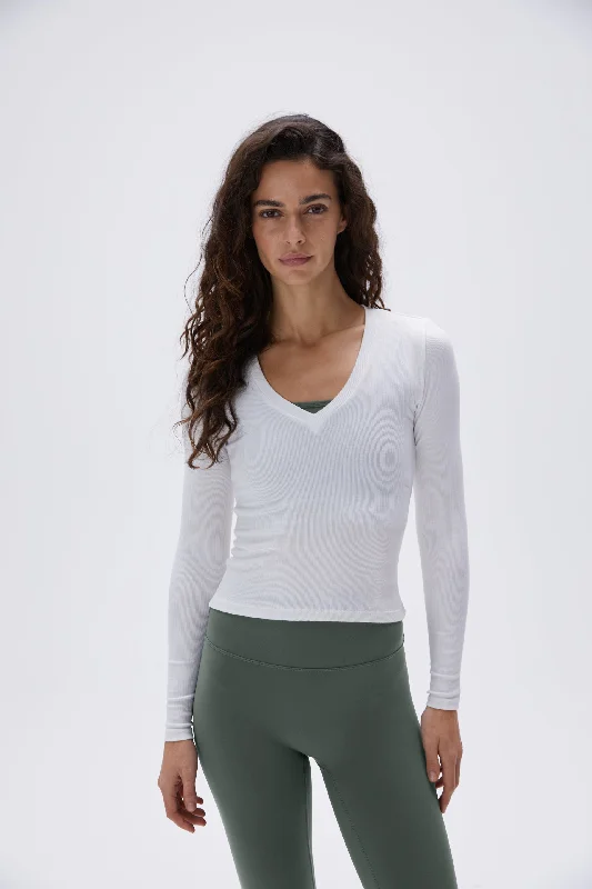 black women sport bra for a classic styleRib V-Neck Long Sleeve Top - White
