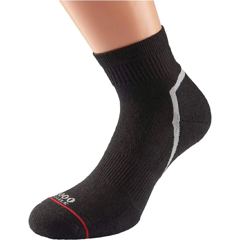 Women's no - show socks with a floral motif1000 Mile Active Quarter Womens Running Socks - Black Women's no - show socks with a floral motif1000 Mile Active Quarter Womens Running Socks - Black