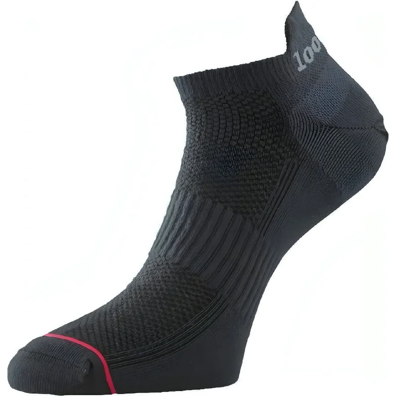 Women's crew socks with a polka - dot print1000 Mile Double Layer Trainer Liner Womens Running Socks - Black Women's crew socks with a polka - dot print1000 Mile Double Layer Trainer Liner Womens Running Socks - Black