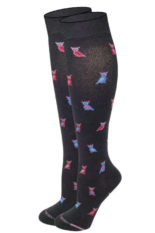 Women's thigh - high socks in a fishnet patternKnee High Compression Socks | Owl Design | Women's (1 Pair) Women's thigh - high socks in a fishnet patternKnee High Compression Socks | Owl Design | Women's (1 Pair)