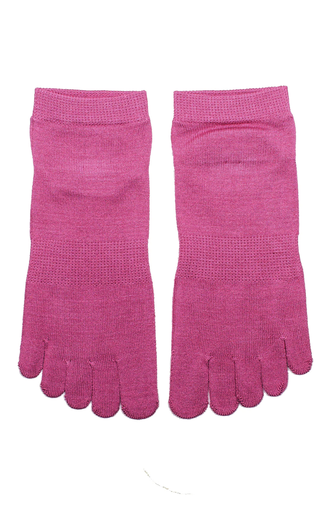 MAGENTA