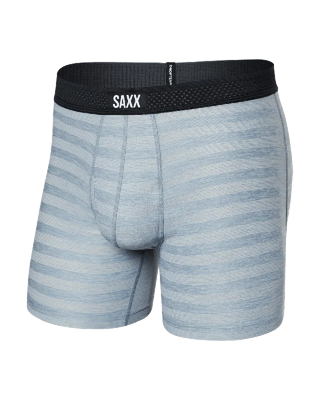 women tights with a textured surface for a unique feelDropTemp® Cooling Mesh