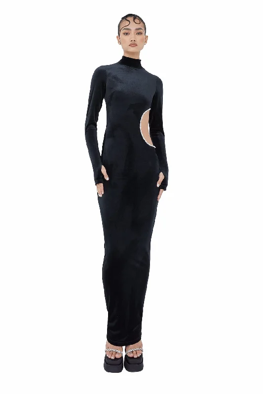 Maxi dresses with a pleated skirt for a timeless and elegant appearanceKaudrey Dress Maxi dresses with a pleated skirt for a timeless and elegant appearanceKaudrey Dress