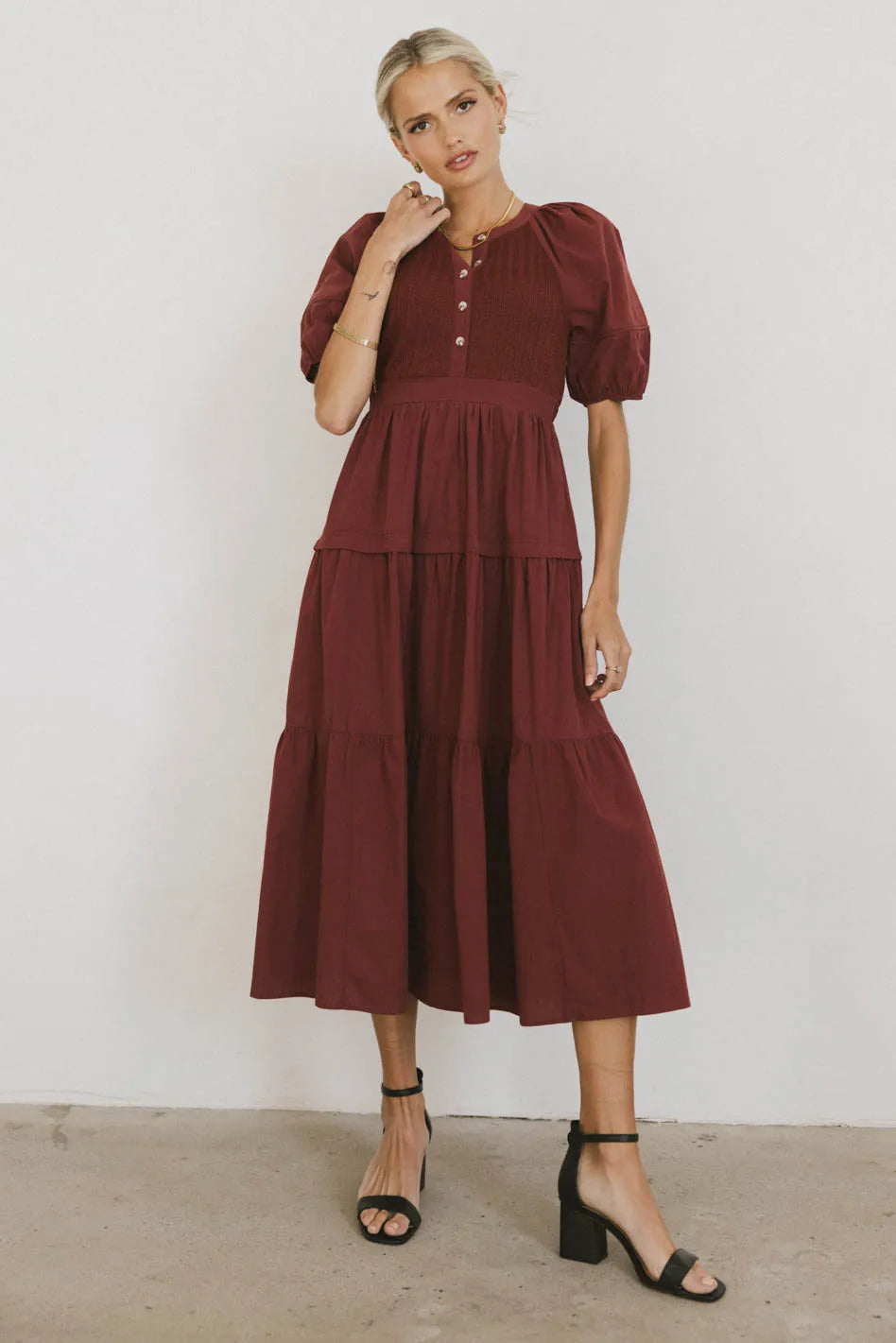 Maxi dresses with a halter neck for a stylish and sophisticated choiceLeandra Maxi Dress in Burgundy Maxi dresses with a halter neck for a stylish and sophisticated choiceLeandra Maxi Dress in Burgundy
