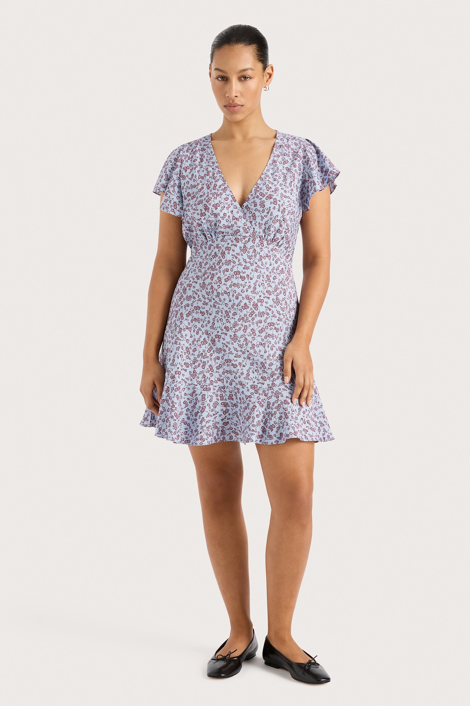 Mini dresses with mesh panels for a sexy and trendy lookAlba Mini Dress Amaryllis Floral Blue Mini dresses with mesh panels for a sexy and trendy lookAlba Mini Dress Amaryllis Floral Blue