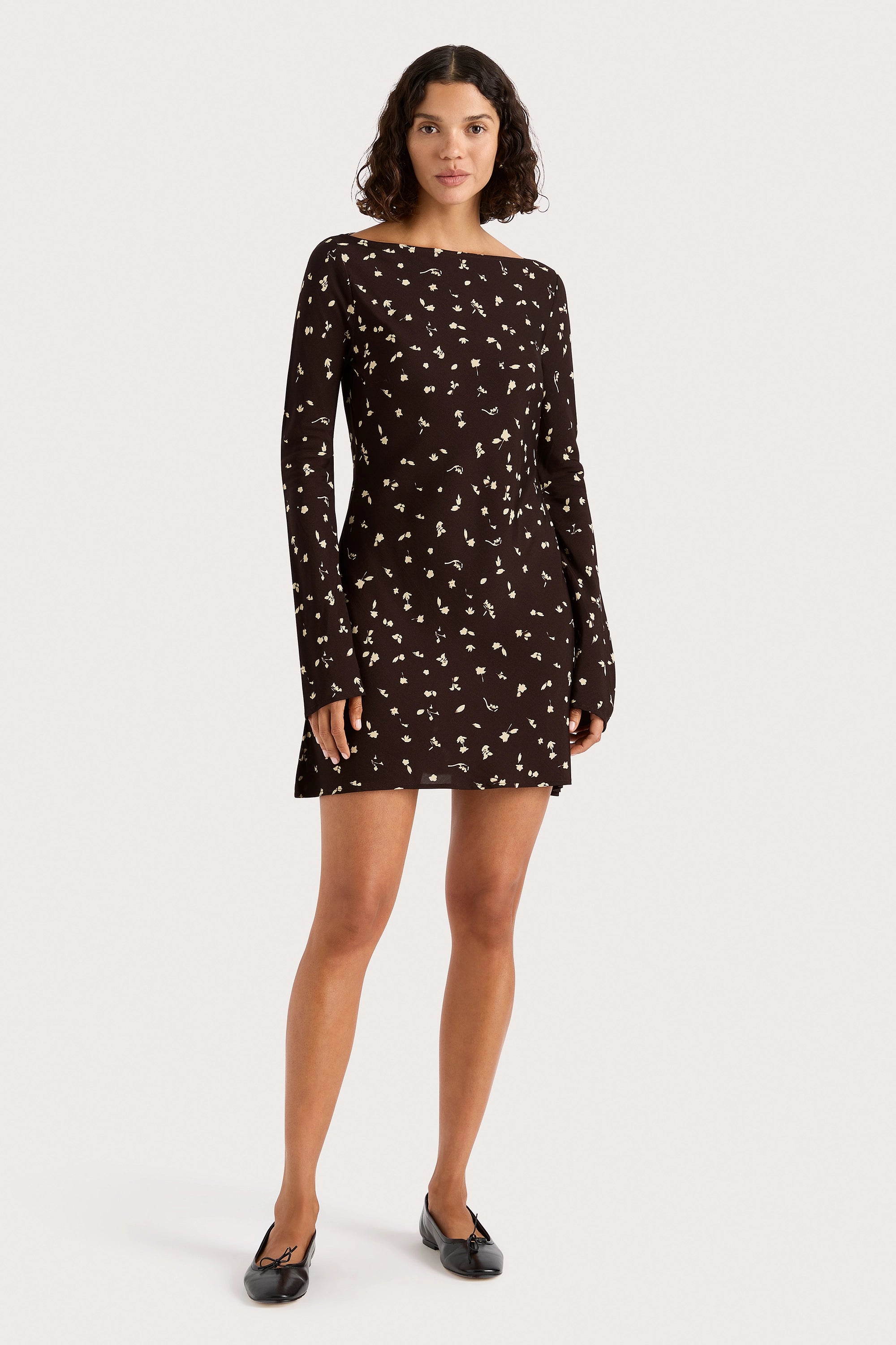 Mini dresses with tiered skirts for added volumeLilou Mini Dress Clover Brown