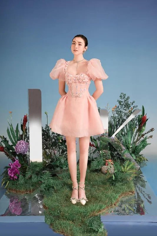 Mini dresses with tiered skirts for added volumePeachy A-line Puffy Sleeved Organza Mini Dress Mini dresses with tiered skirts for added volumePeachy A-line Puffy Sleeved Organza Mini Dress