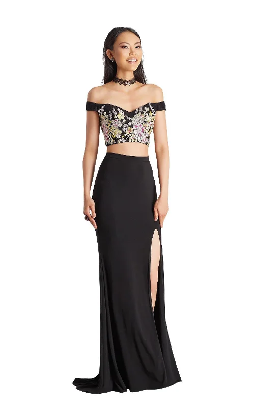 Prom dresses with geometric - cutout sleeves and flowing chiffon fabrics for a modern and airy lookClarisse 3556 Dress Prom dresses with geometric - cutout sleeves and flowing chiffon fabrics for a modern and airy lookClarisse 3556 Dress