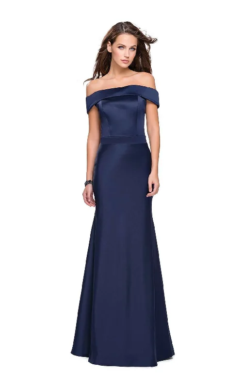 Formal dresses with gathered bodices and wide - leg skirts for a comfortable and stylish silhouetteLa Femme 25579 Dress