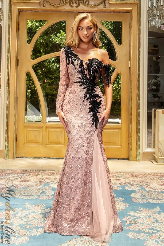 Prom dresses with side - slit skirts and beaded fringes for a glamorous appearancePortia & Scarlett PS22921 Prom dresses with side - slit skirts and beaded fringes for a glamorous appearancePortia & Scarlett PS22921