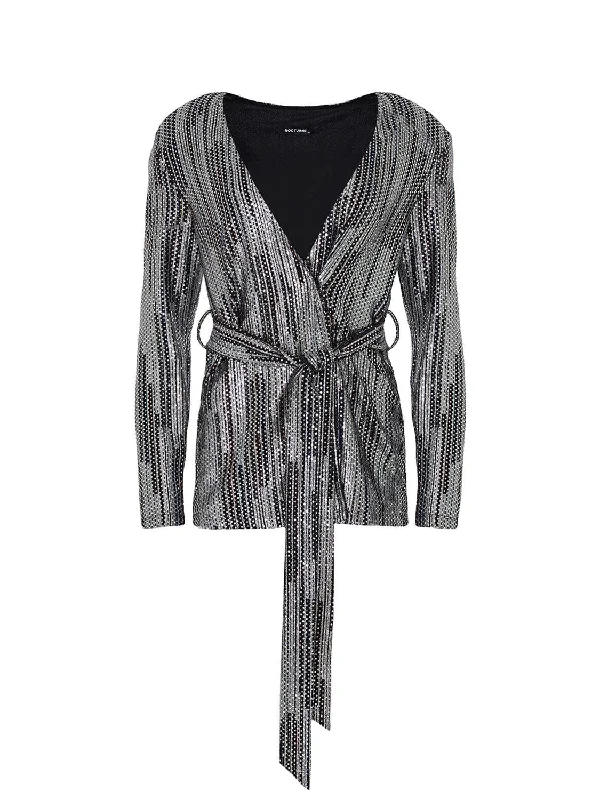 Women's cropped leather coats with silver studs for an edgy lookShoulder Pad Jacket Women's cropped leather coats with silver studs for an edgy lookShoulder Pad Jacket