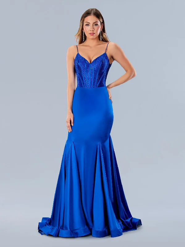 Bodycon dress in a geometric patternBodycon dress in a geometric patternStella Couture 24198 Formal Long Prom Fitted Dress Bodycon dress in a geometric patternBodycon dress in a geometric patternStella Couture 24198 Formal Long Prom Fitted Dress