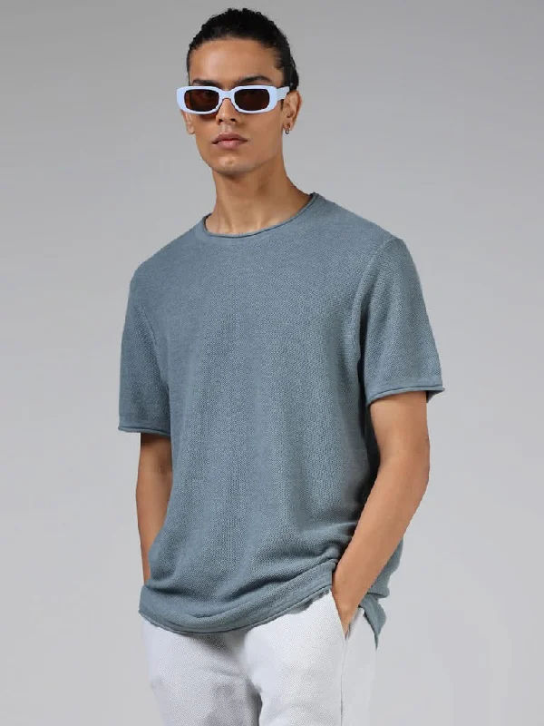 Bermuda Women Shorts for a Classic and Sophisticated LookETA Teal Knitted Solid Slim-Fit T-Shirt Bermuda Women Shorts for a Classic and Sophisticated LookETA Teal Knitted Solid Slim-Fit T-Shirt